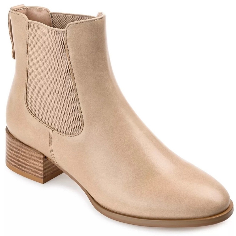 Journee Collection Beige Ankle Booties